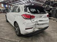 2021 Hyundai I30 PD 2.0L AUTO 6SPD FWD image 2