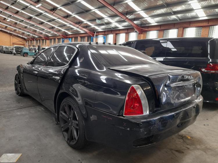 maserati Quattroporte 4.2L M138 AMT 6SPD RWD DRY SUMP - RED ROCKER COVER Apr 2006 Parts & Wrecking