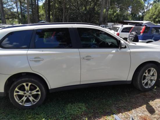 mitsubishi Outlander Jul 2013 Parts & Wrecking