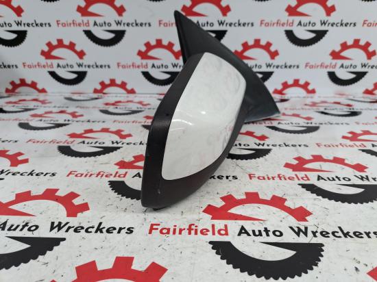 holden Crewman 2004 RIGHT DOOR MIRROR 