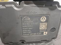 2009 Volkswagen Golf image 2