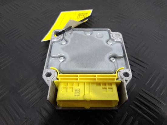 porsche Cayenne 92A Apr 2016 AIRBAG MODULE/SENSOR 