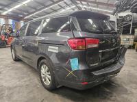 2016 Kia Carnival 2.2DT D4HB AUTO 6SPD FWD SI image 2