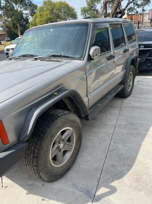 jeep Cherokee Classic Wagon XJ Oct 2000 Parts & Wrecking