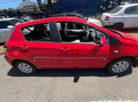 2014 Toyota Yaris image 2