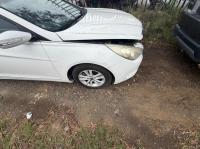 2012 Hyundai I45 image 2
