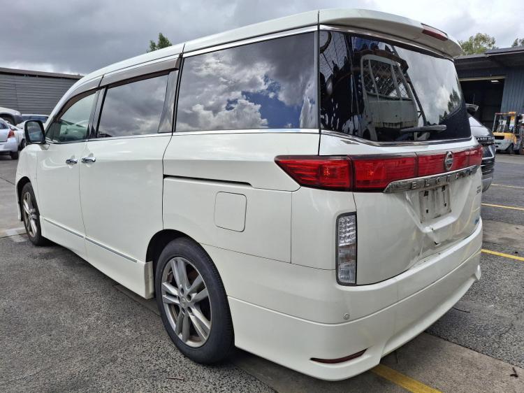 nissan Elgrand 2011 Parts & Wrecking