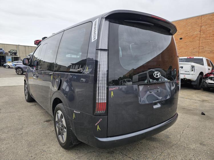 hyundai Staria 2.2DT D4HB 8 SPD AUTO AWD 8 SEATER WAGON ELITE Sep 2022 Parts & Wrecking