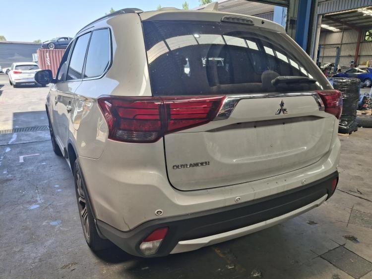 mitsubishi Outlander ZL Mar 2018 Parts & Wrecking