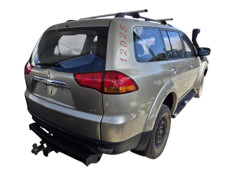 mitsubishi Challenger PB-PC LS Mar 2010 Parts & Wrecking