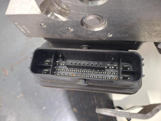 audi Q7 3.0 TDI QUATTRO Jan 2016 ABS PUMP/MODULATOR 