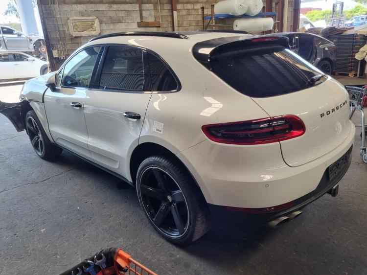 porsche Macan  S Diesel 95b S DIESEL 95B 2018 Parts & Wrecking