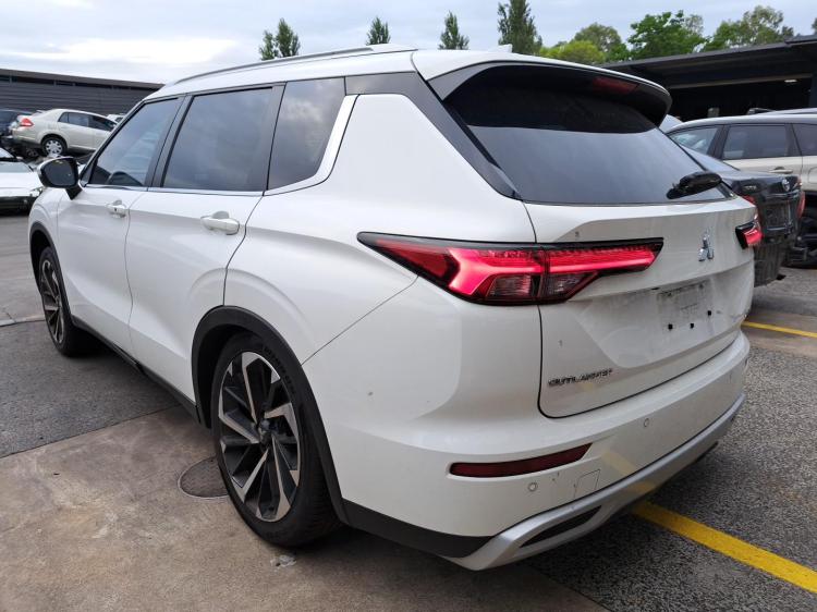 mitsubishi Outlander ZM Mar 2022 Parts & Wrecking