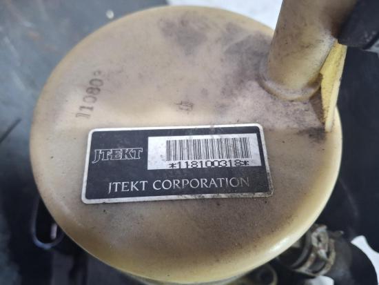 mazda 3 BL Aug 2011 STEERING PUMP 