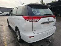 2011 Toyota Tarago ACR50R image 2