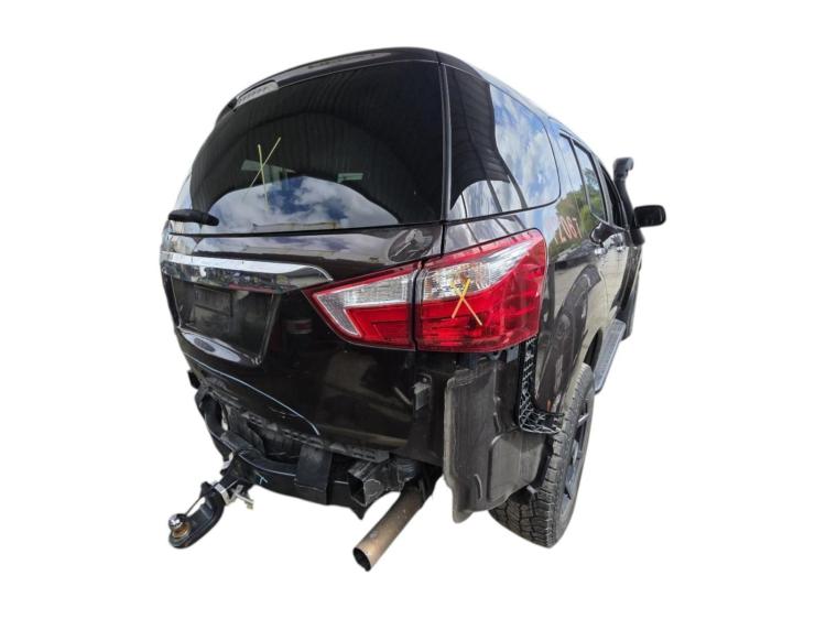 isuzu Mu-x 85GGR LS-U Feb 2018 Parts & Wrecking