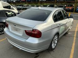 2011 Bmw 3 Series 320d image 2