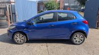 2010 Mazda Mazda2 DE image 2