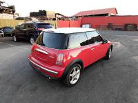 2003 Mini Cooper COOPER image 2