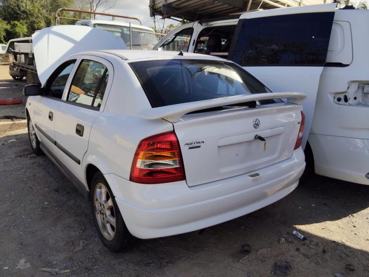 holden Astra 2005 Parts & Wrecking
