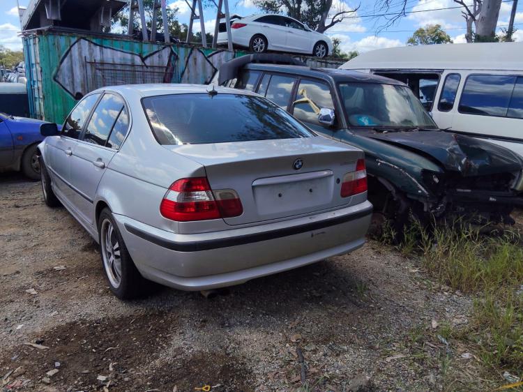 bmw 320i 2004 Parts & Wrecking