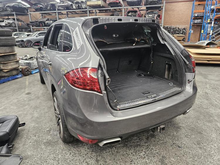 porsche Cayenne 92A 3.0DT CRCA AUTO 8SPD NAD CODE 4WD LUXURY Sep 2012 Parts & Wrecking