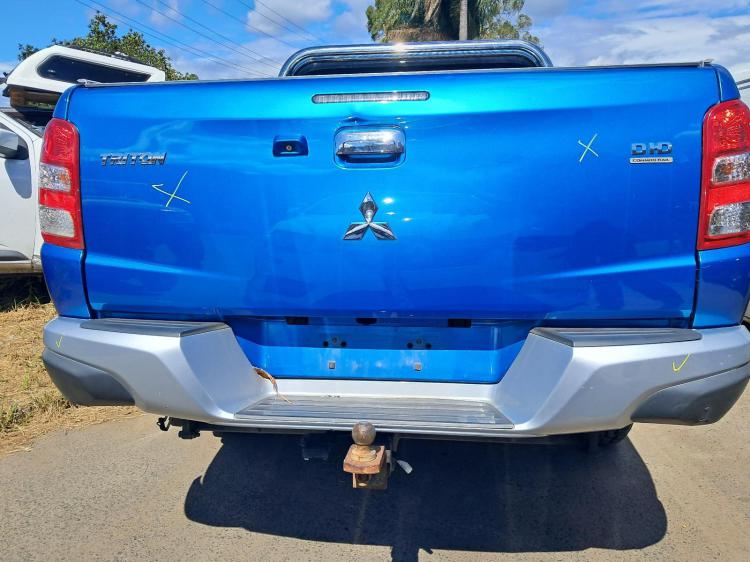 mitsubishi Triton MQ-MR 2015 Parts & Wrecking