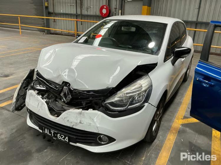 renault Clio 2017 Parts & Wrecking