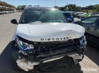 2017 Land Rover Discovery image 2