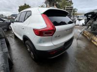 2023 Volvo Xc40 B420T6 image 2