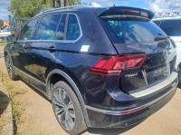 2017 Volkswagen Tiguan AD1 image 2