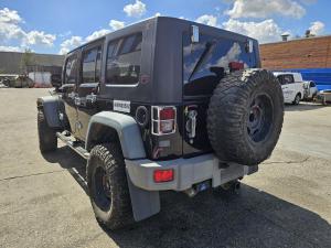 2008 Jeep Wrangler 3.8L EGT MAN 6SPD AWD UNLIMITED SPORT image 2