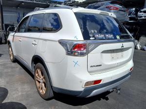 2014 Mitsubishi Outlander ZJ-ZL image 2