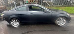 2013 Mercedes Benz C180 image 2