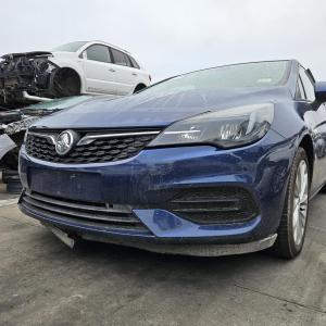 2017 Holden Astra BK image 2