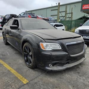 2013 Chrysler 300c LX image 2