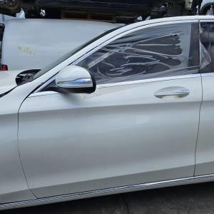 2015 Mercedes Benz C Class W205 image 2