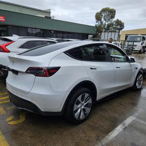 2023 Tesla Model Y image 2