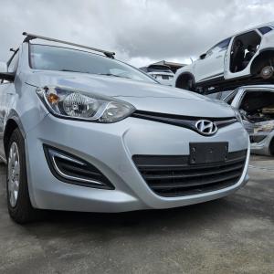 2014 Hyundai Accent PB image 2