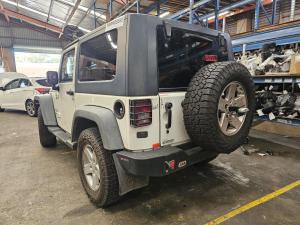 2009 Jeep Wrangler 2.8DT MAN 6SPD 4WD SPORT SOFT TOP image 2