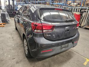 2017 Kia Rio 1.4L G4LC AUTO 4SPD FWD S YB image 2