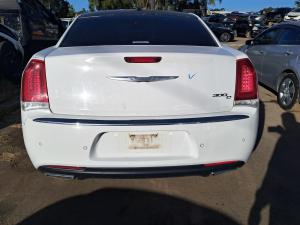 2015 Chrysler 300c LX2 image 2