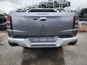 2017 Mitsubishi Triton MQ image 2