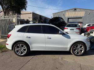 2014 Audi Sq5 8r image 2