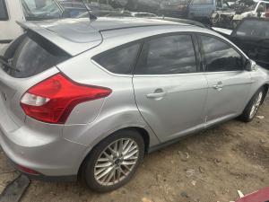 2011 Ford Focus Sport image 2