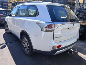 2014 Mitsubishi Outlander ZJ-ZL image 2