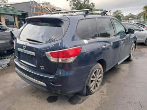 2014 Nissan Pathfinder R52 image 2