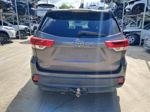 2017 Toyota Kluger GSU50/GSU55 image 2