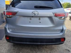 2015 Toyota Kluger GSU50/GSU55 image 2