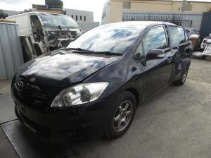 2011 Toyota Corolla ZRE152 image 2